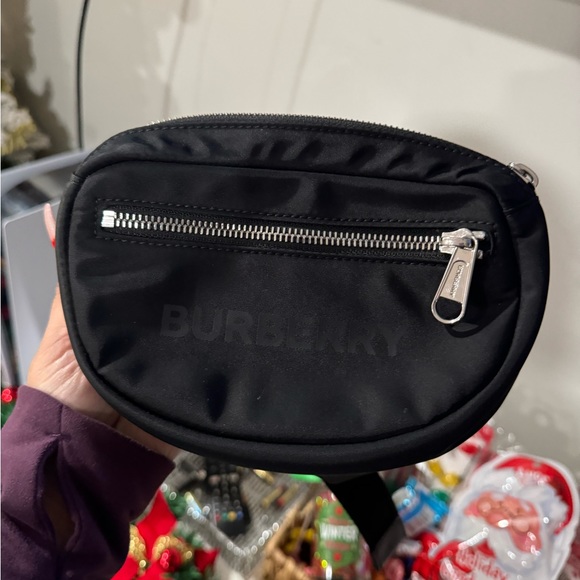 SOLD ❤️❤️FINAL SALE💐BURBERRY black cannon branded nylon belt bag Fanny pack ✨ - Picture 3 of 12